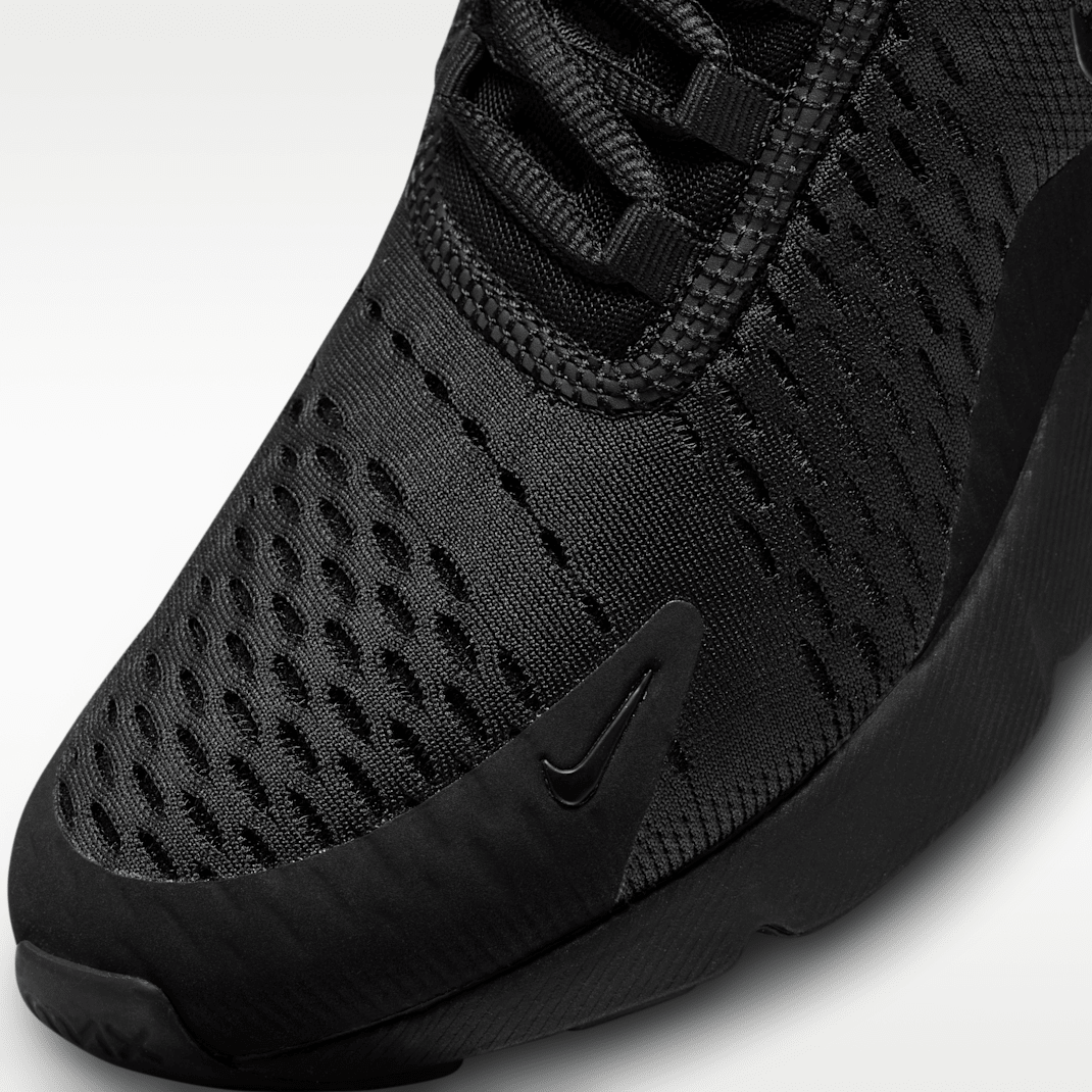 Black/Black/Black