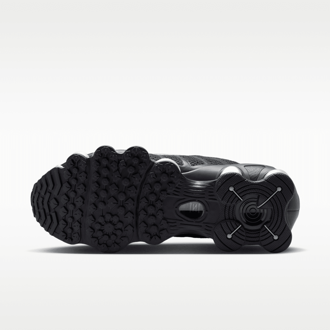 Off Noir/Black/Metallic Silver