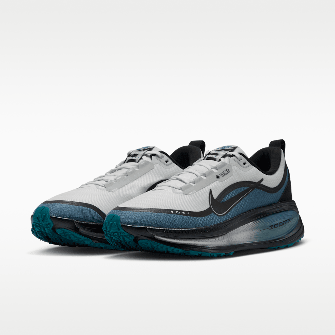 Off White/Smokey Blue/Bright Spruce/Black