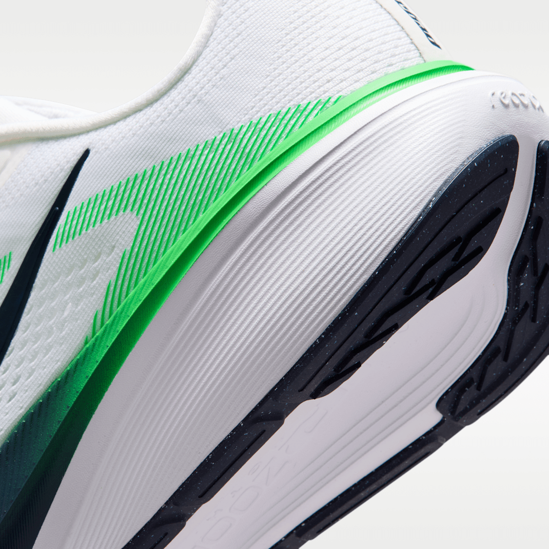 White/Green Spark/Midnight Navy