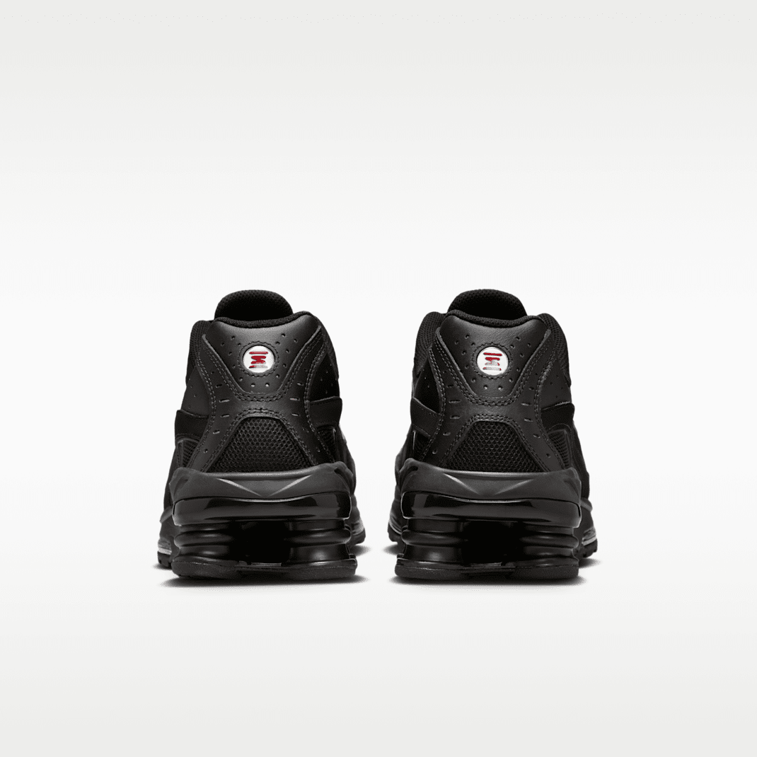 Black/Black/Black