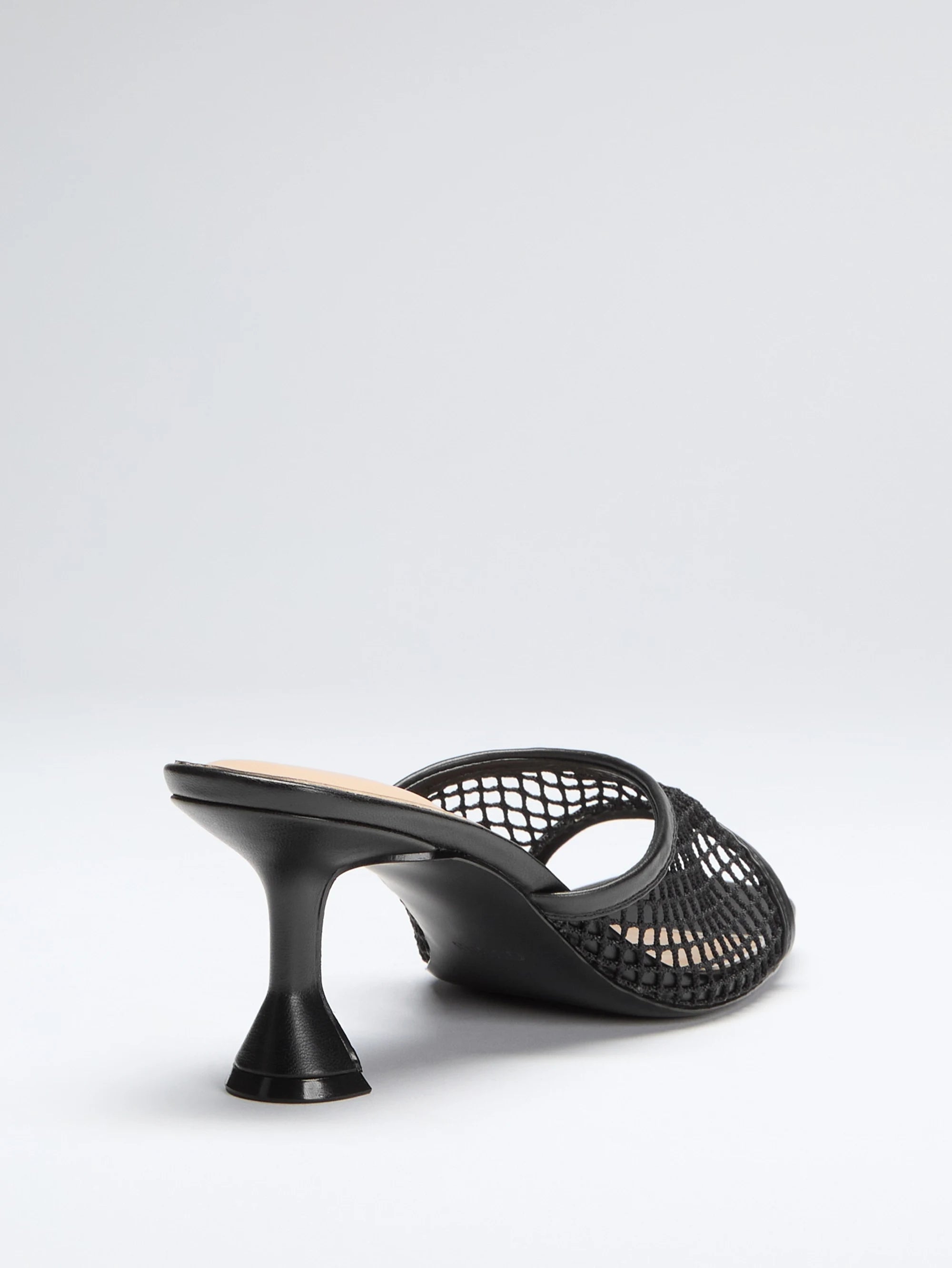 Black 001