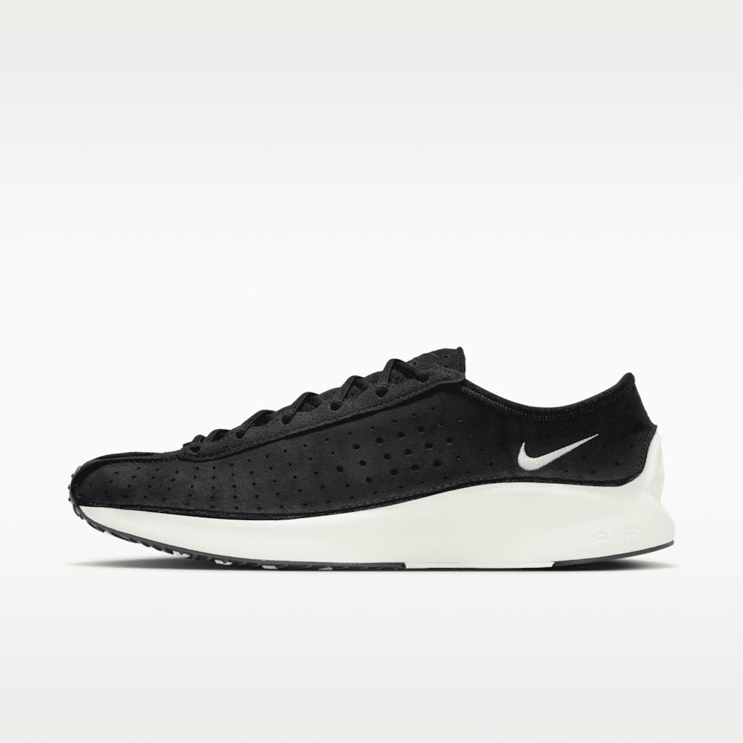 Black/Sail