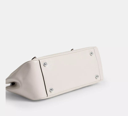 Silver/Chalk