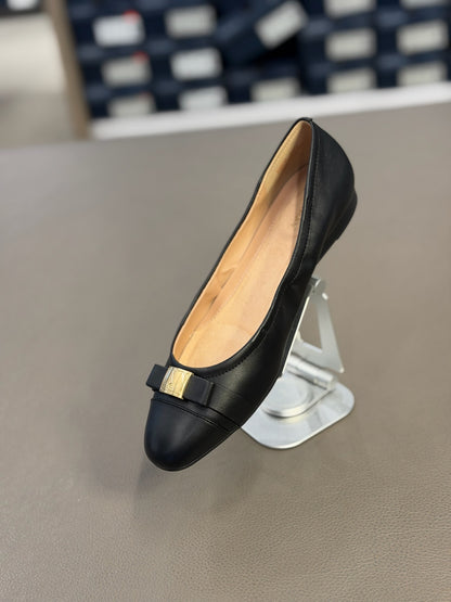 Women's Go-to Tova Bow