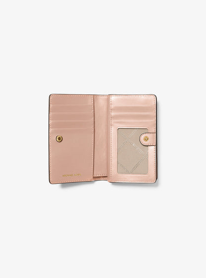 SOFT PINK