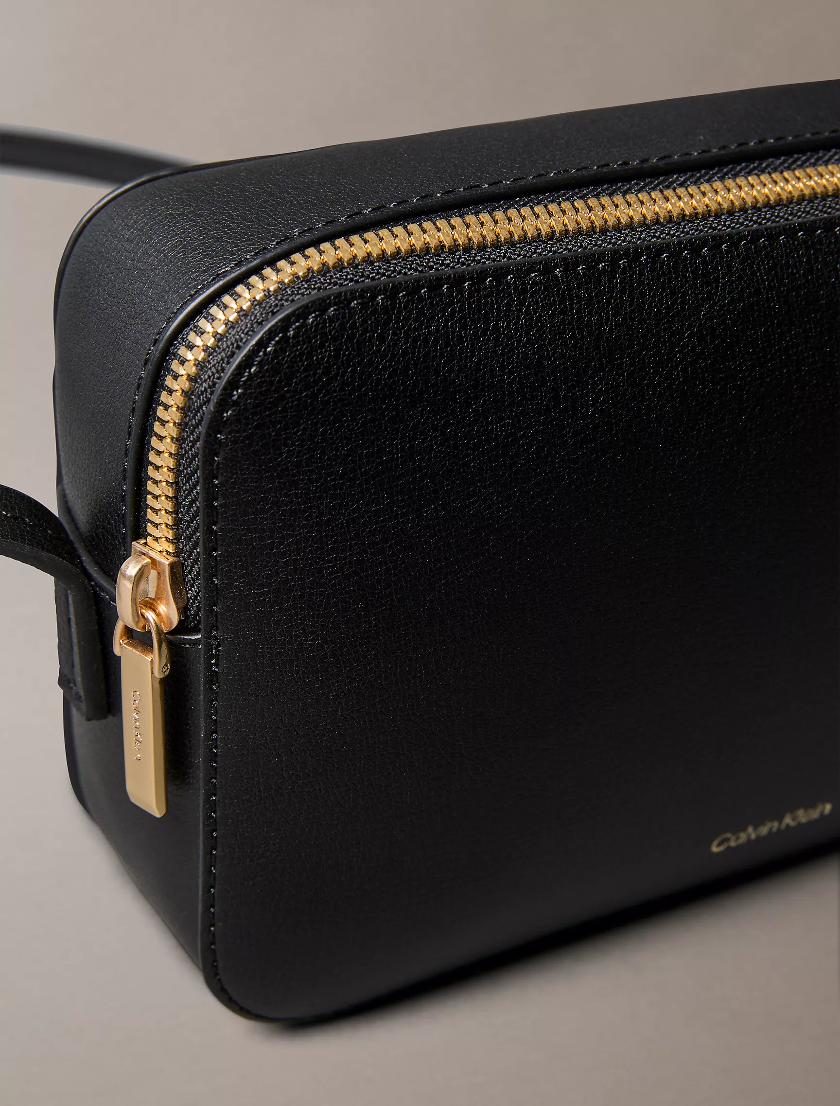 Black/Toasted Coconut