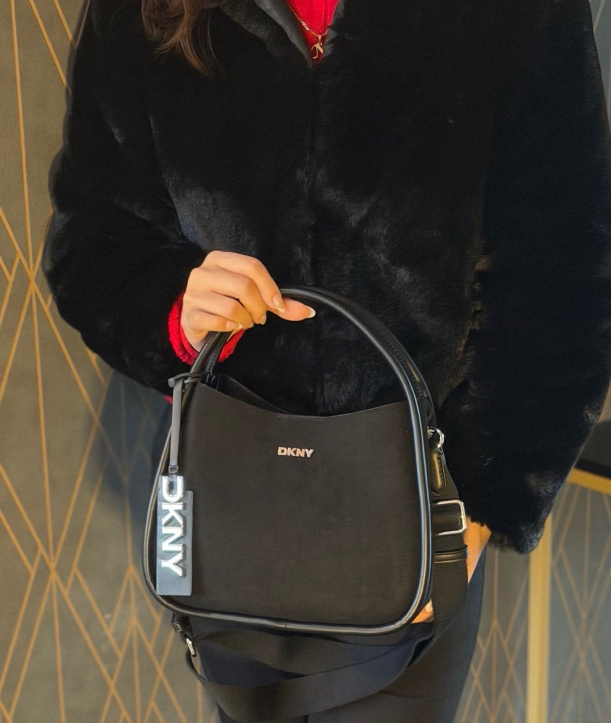 Capri Medium suedede Hobo Bag