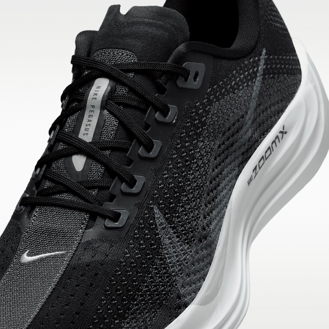 Black/Anthracite/White/Pure Platinum