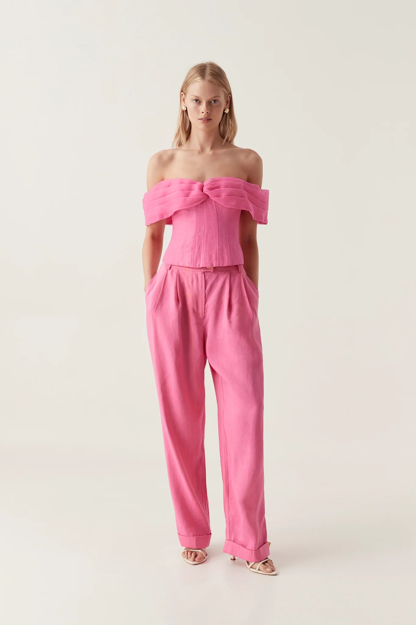 BRILLIANT PINK