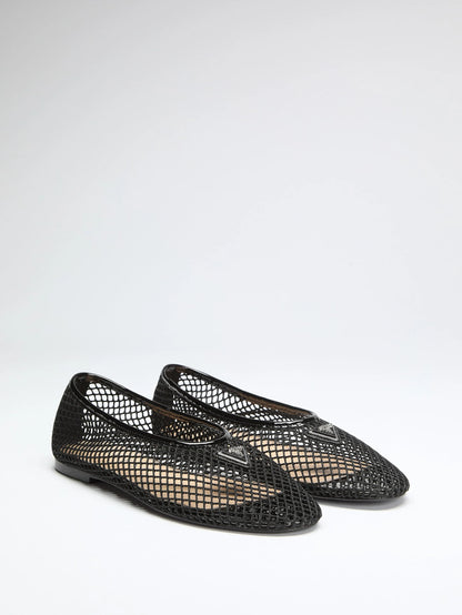 Black 001