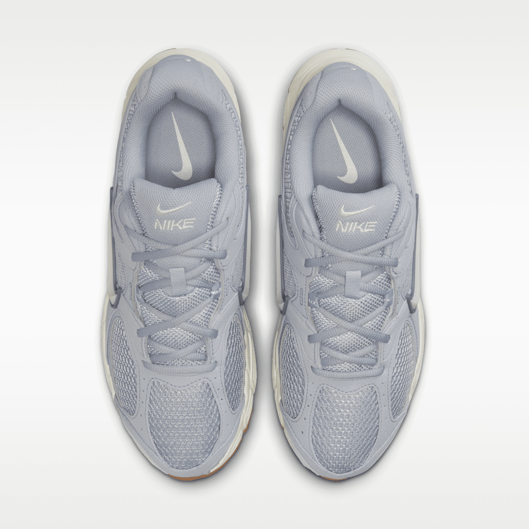 Wolf Grey/Gum Medium Brown/Phantom