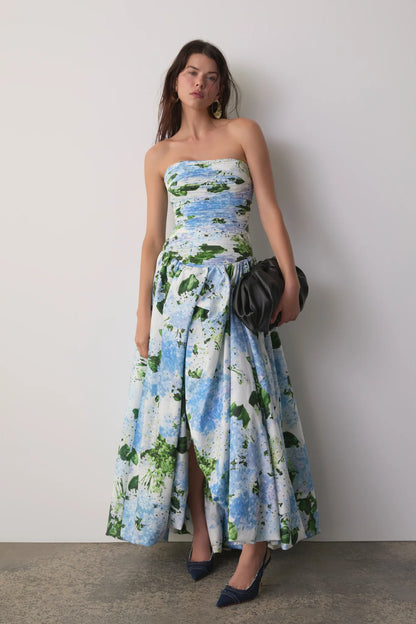 BLUE HYDRANGEA