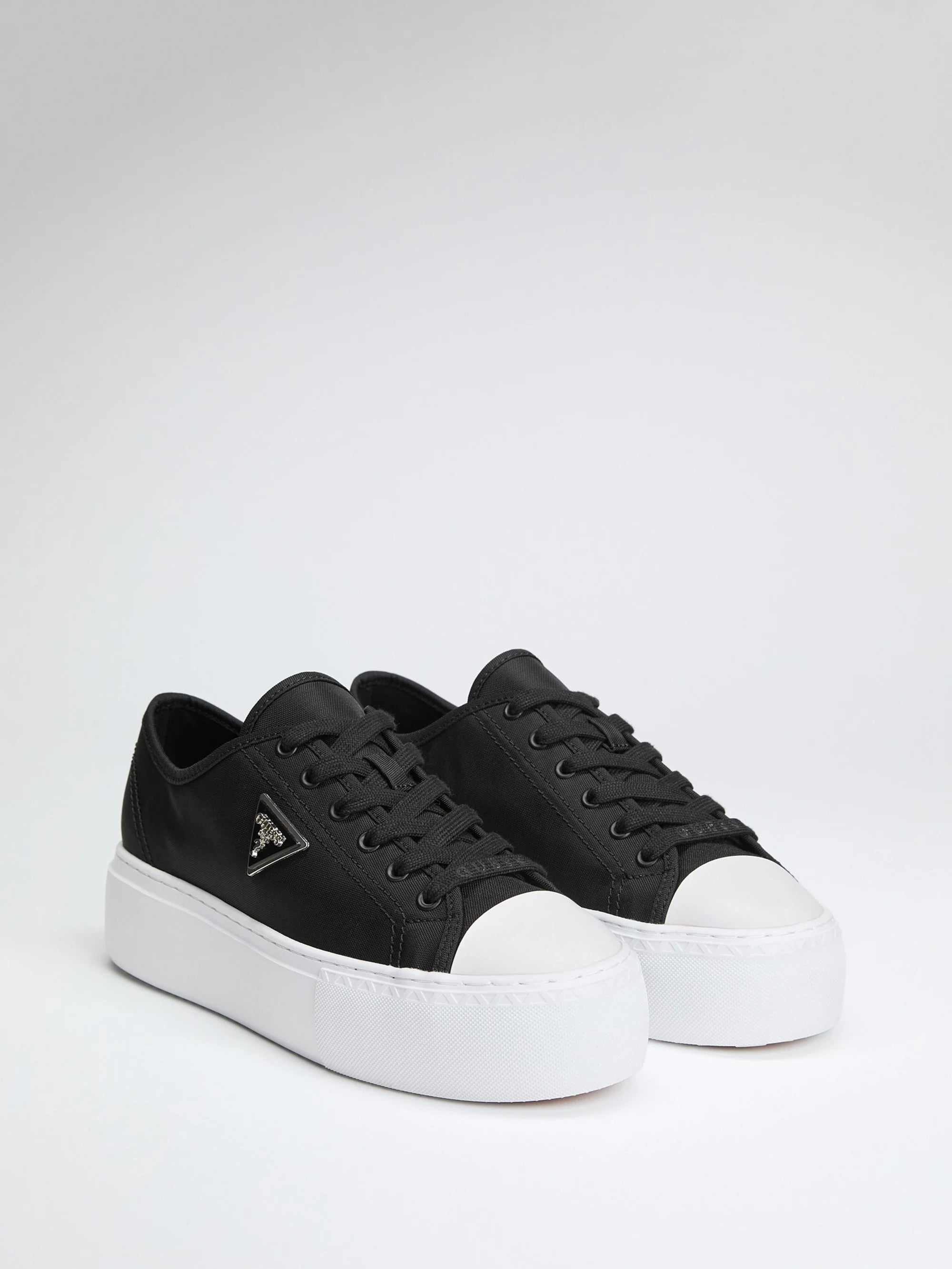Black 001