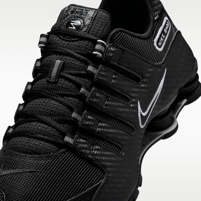 Black/White/Black