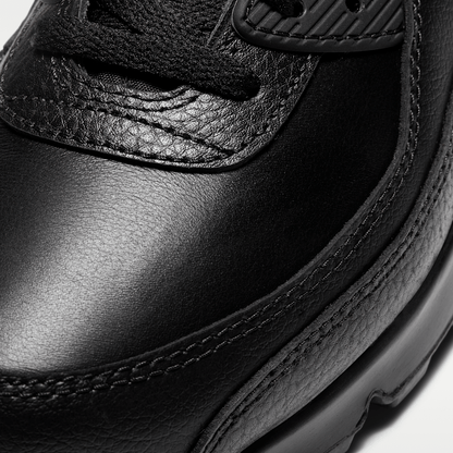 Black/Black/Black