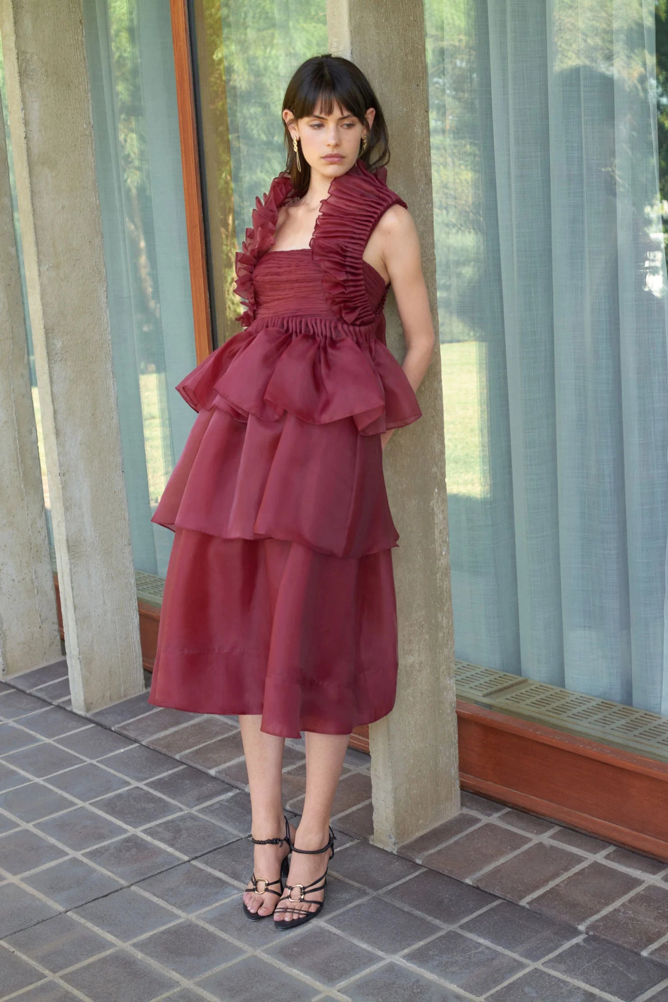 MAHOGANY RED