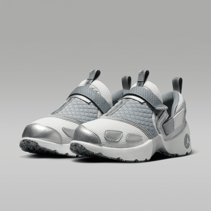 Wolf Grey/Reflective Silver/Summit White