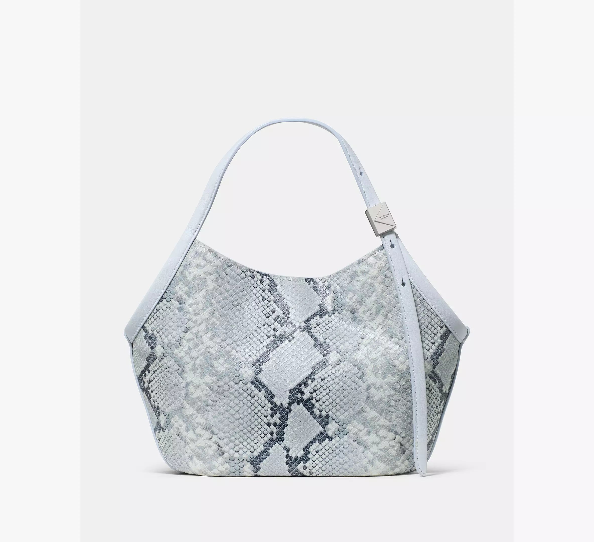 Pale Sapphirine