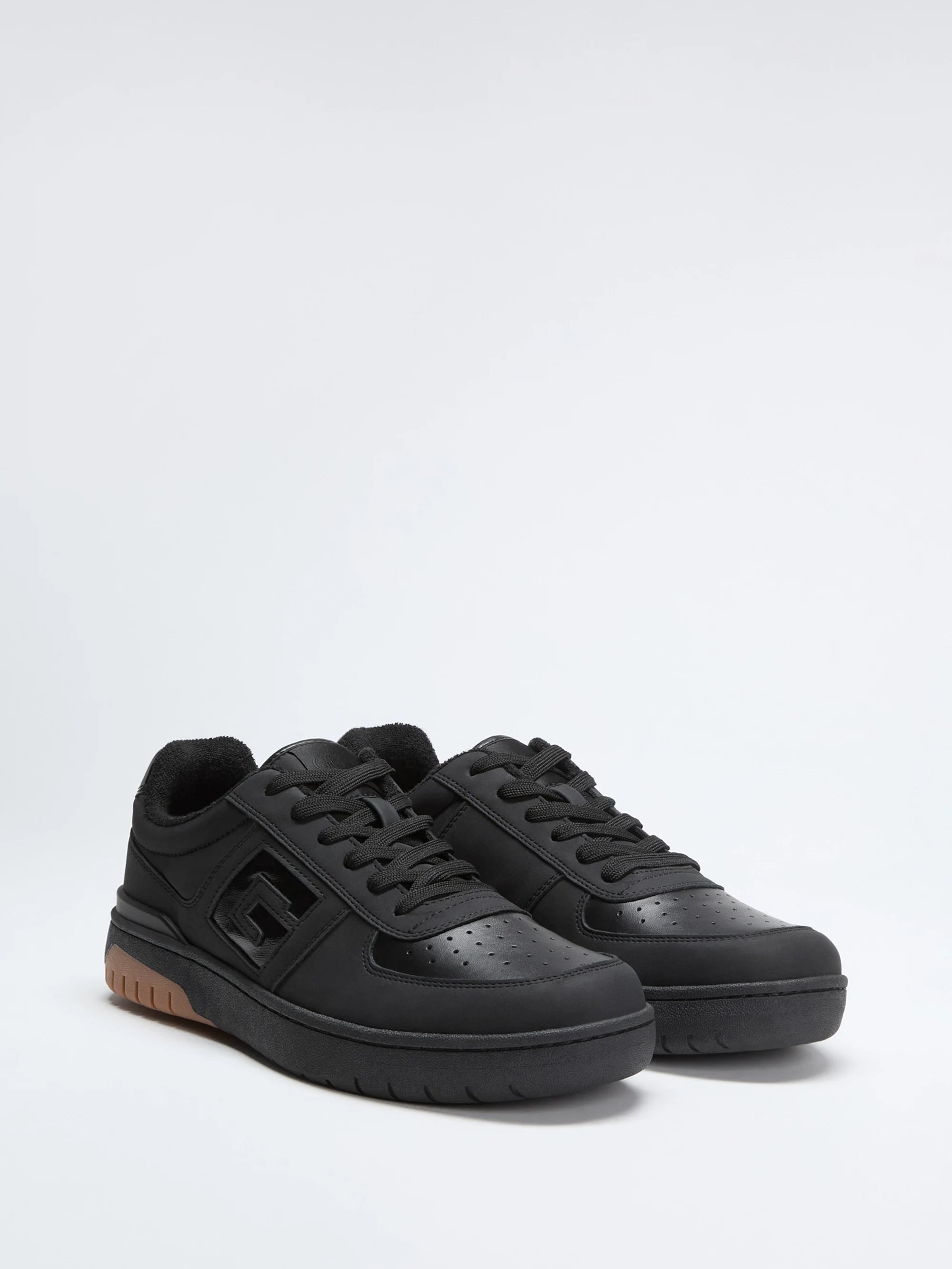 Black 001