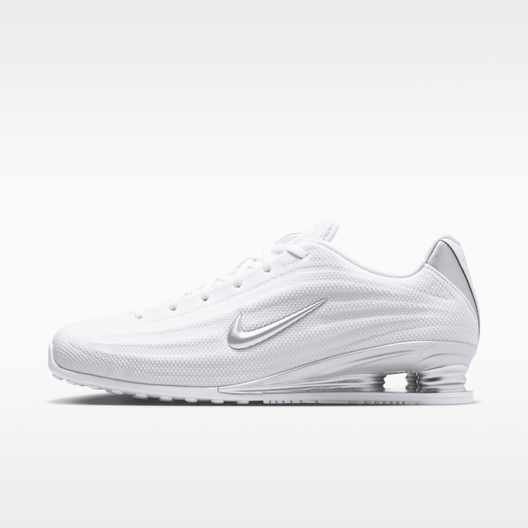 White/Metallic Silver