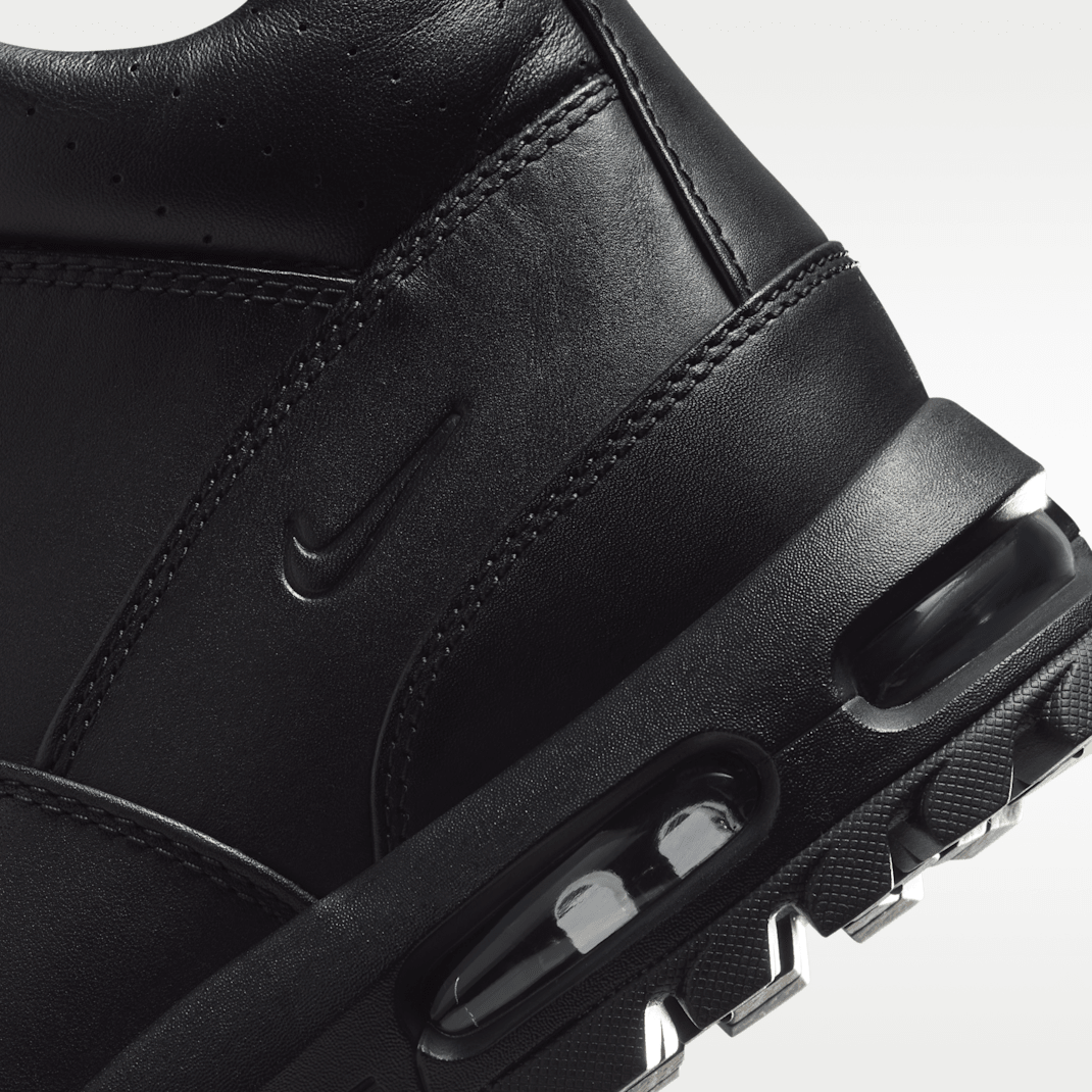 Black/Black/Black