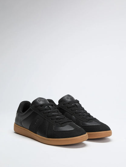 Black 002