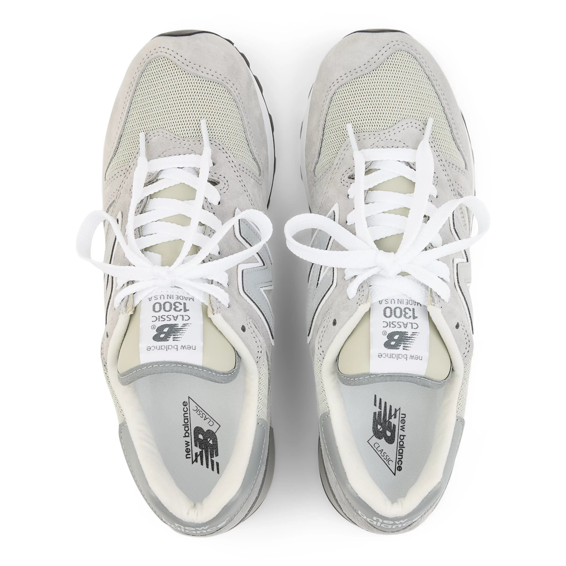 Kool Gray With Harbor Grey And White