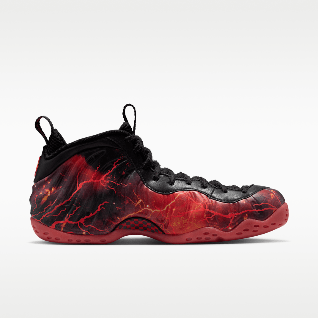 Black/Off Noir/Bright Crimson