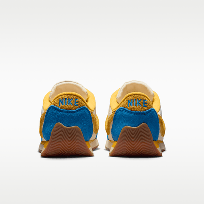 Coconut Milk/Photo Blue/Gum Medium Brown/University Gold