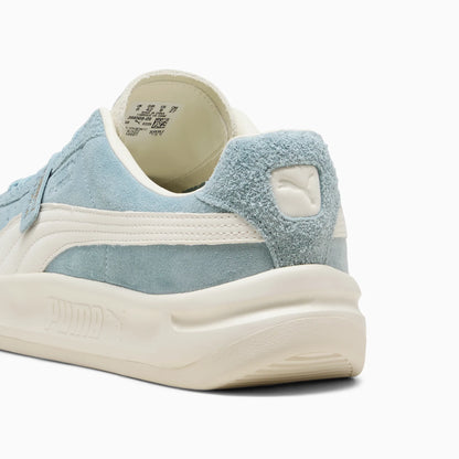 Seafoam-Frosted Ivory