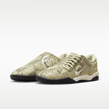 Olive Aura/Pale Ivory/Black/Pale Ivory