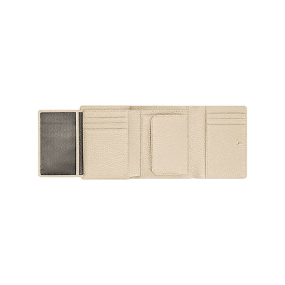 Macadamia white