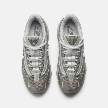 Arid Stone With Light Silver Metallic