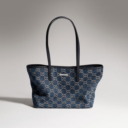 denim azul oscuro con GG