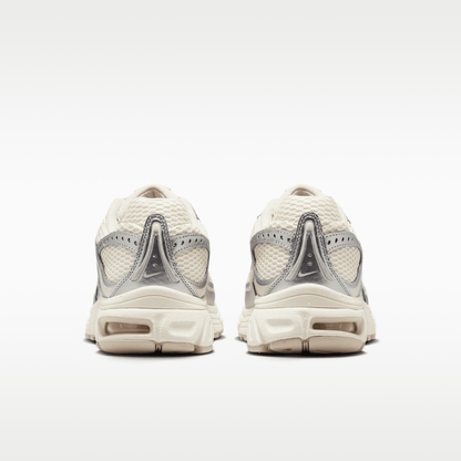 Pale Ivory/Metallic Silver/Light Orewood Brown/Sail