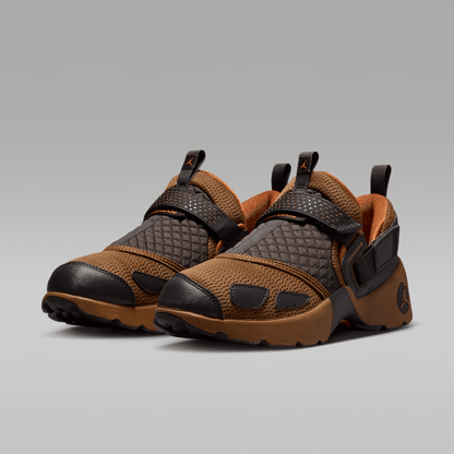 Light British Tan/Reflective Silver/White/Desert Orange