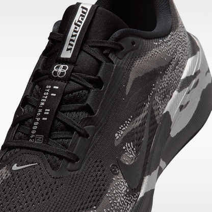 Black/Medium Ash/Metallic Silver/Black