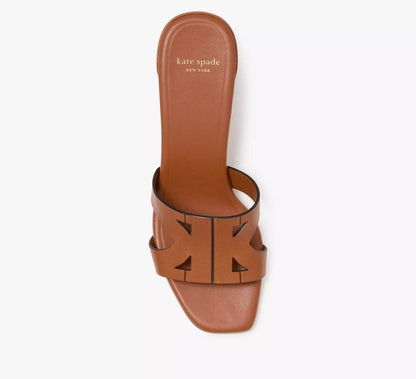 Saddle