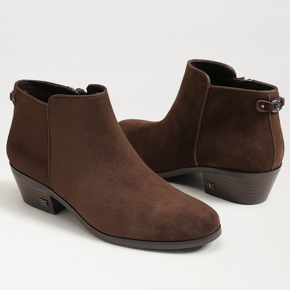 Mustang Brown Suede