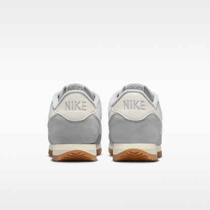 Light Smoke Grey/Sail/Gum Light Brown/Light Orewood Brown