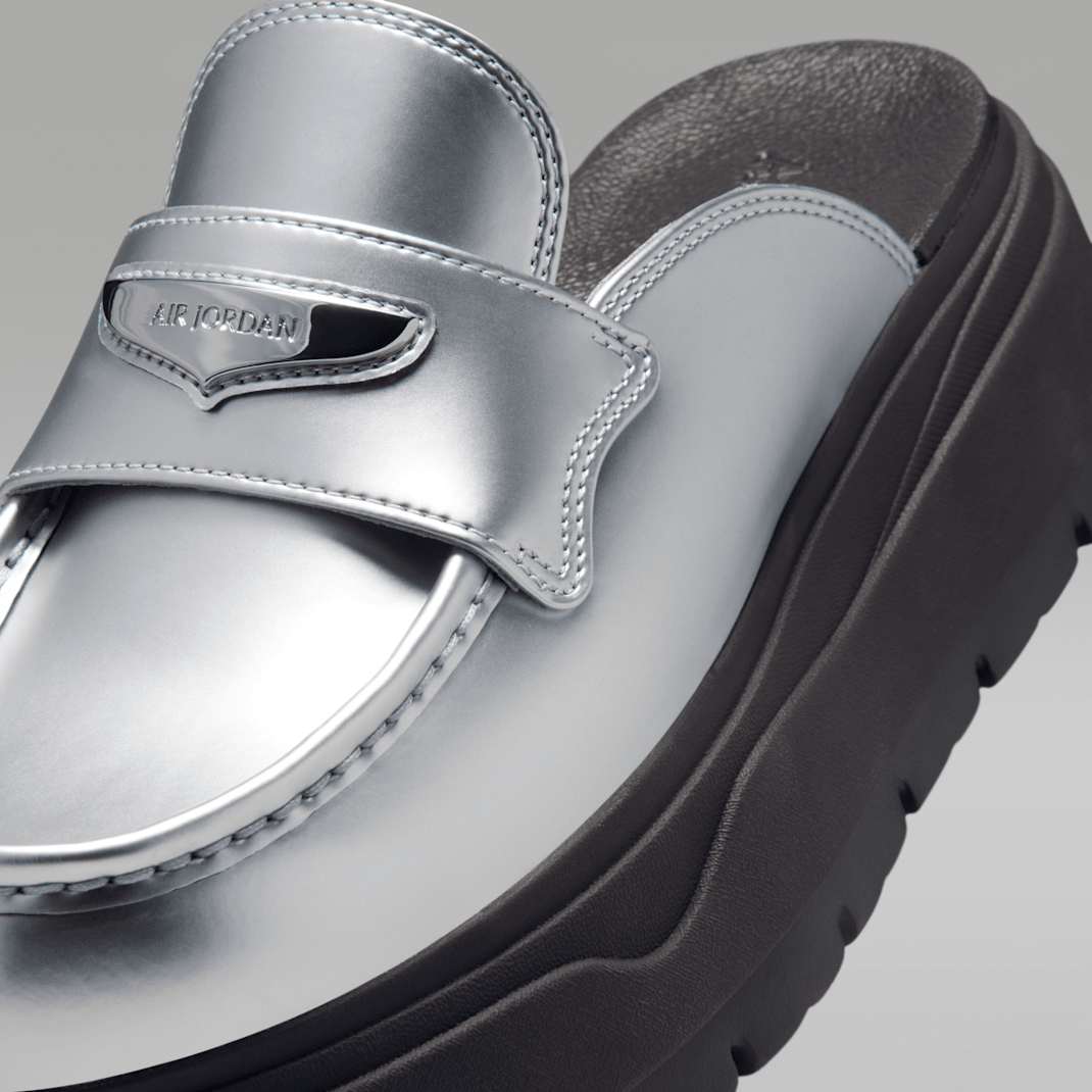 Metallic Silver/Shadow Brown/Wolf Grey/Metallic Silver