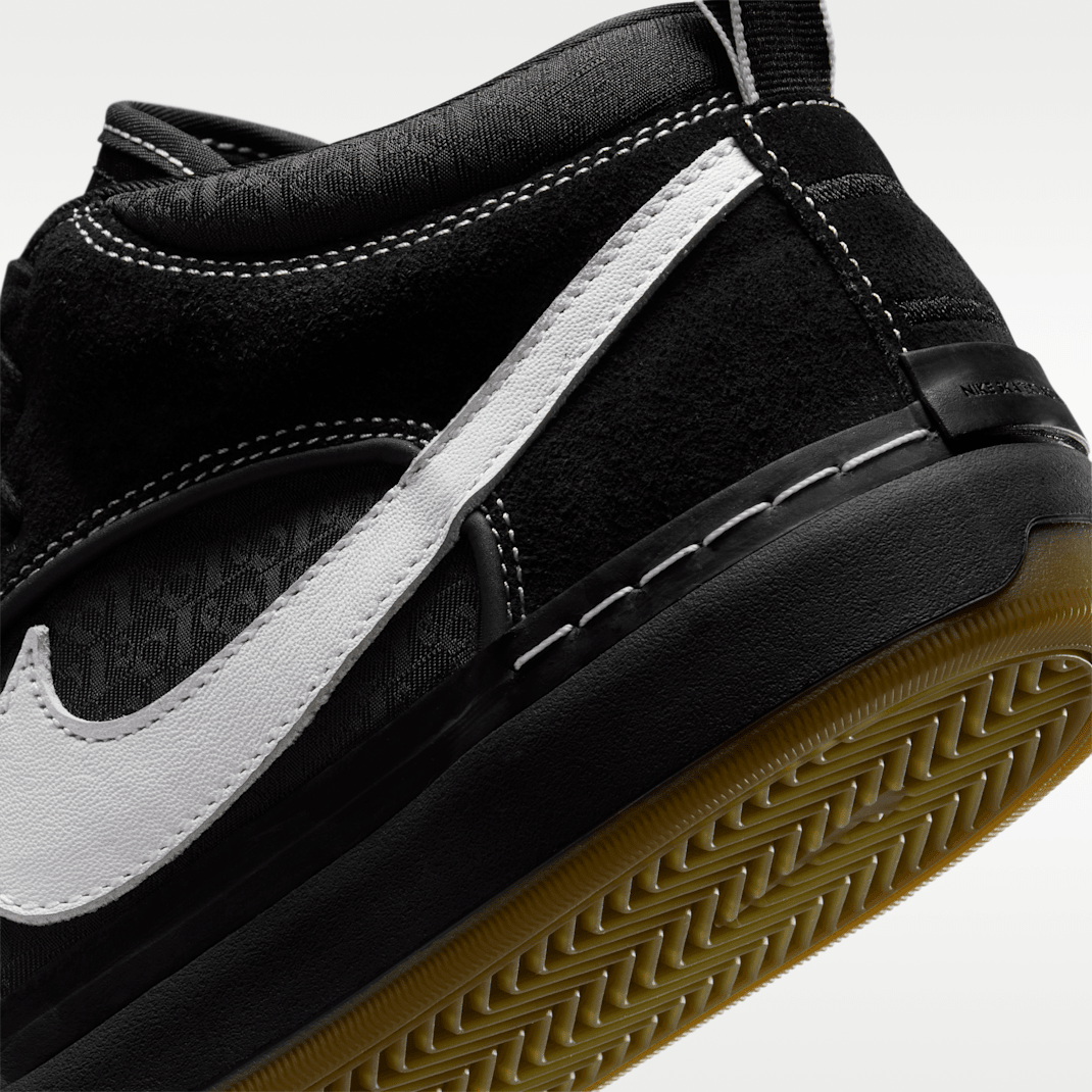 Black/Black/Gum Light Brown/White
