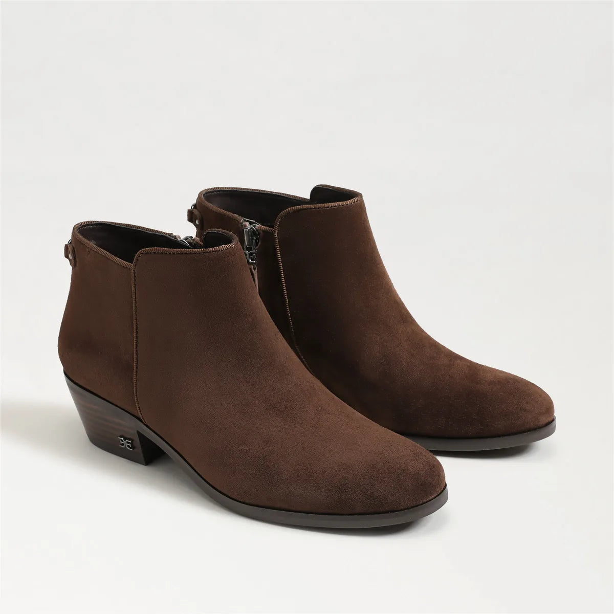 Mustang Brown Suede