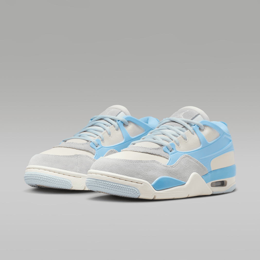 Psychic Blue/Pale Ivory/Aura