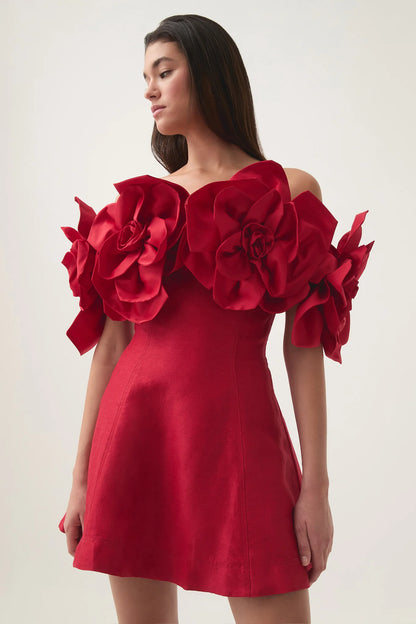 SCARLET RED