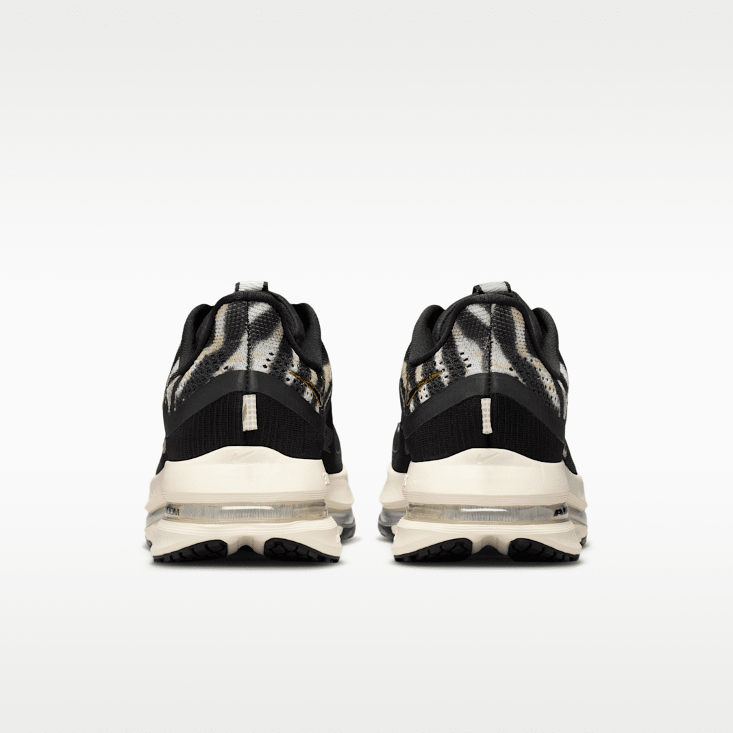 Black/Phantom/Dark Hazel/Metallic Gold