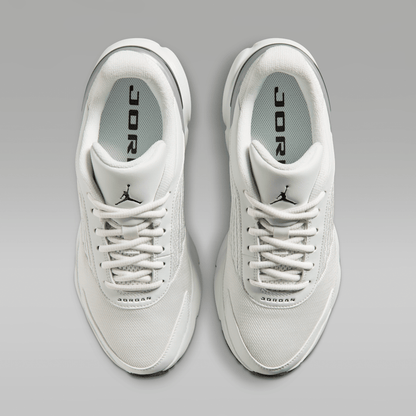 Summit White/Metallic Silver/Black