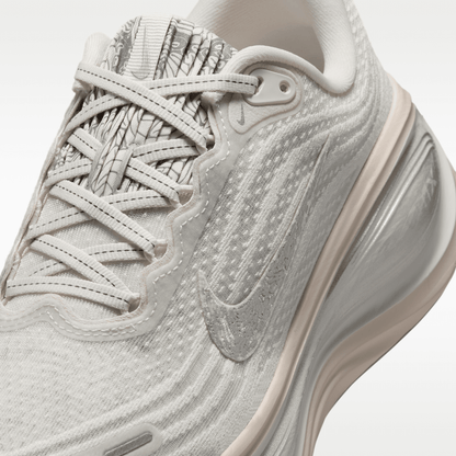 Phantom/Grey Fog/Light Smoke Grey/Summit White
