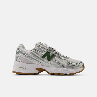 Silver Metalic With Dark Alpine Green